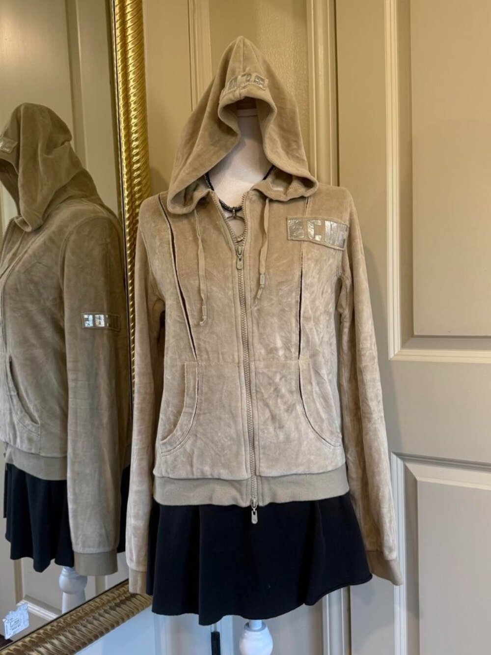bcbg zip up hoodie